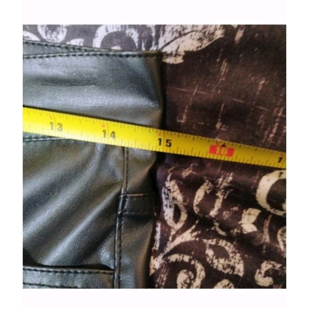 Vibrant Sleek Black Straight Leg Pants - Picture 7 of 9